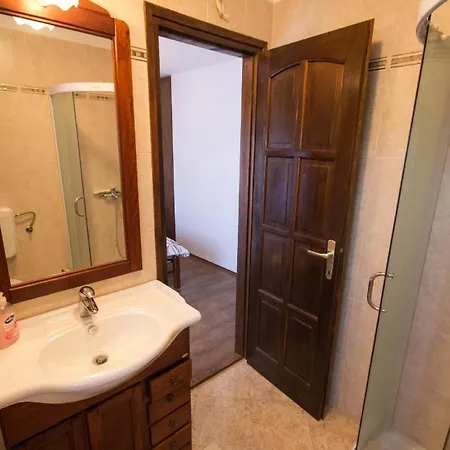 Fuer 2 Personen Ca 30 M In Buzinija, Adriakueste Kroatien Westkueste Von Istrien Apartment