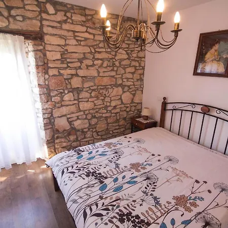 Fuer 2 Personen Ca 30 M In Buzinija, Adriakueste Kroatien Westkueste Von Istrien Apartment