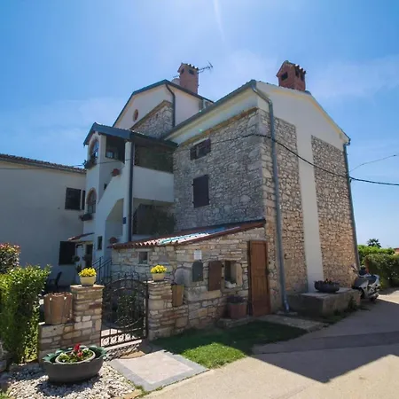 Apartment Fuer 2 Personen Ca 30 M In Buzinija, Adriakueste Kroatien Westkueste Von Istrien